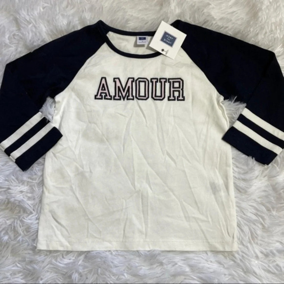 Janie and Jack Other - New Janie and Jack Long Sleeve Raglan Tee Shirt Amour Size 4
